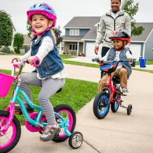 Как научить кататься ребенка на велосипеде?